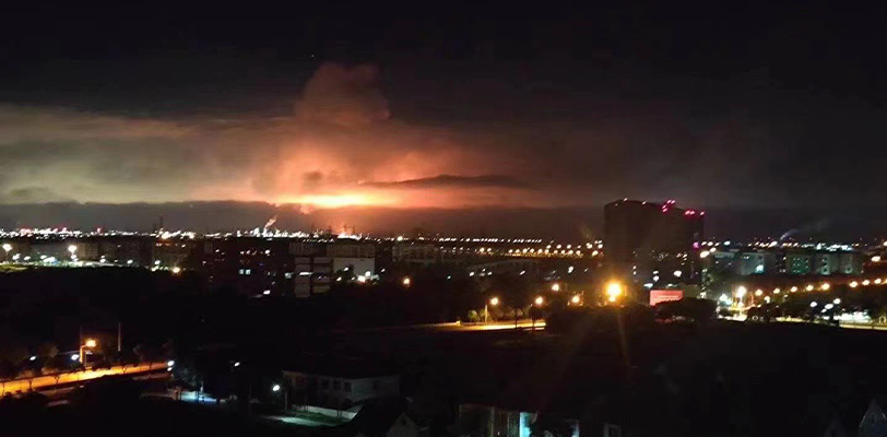 上海松江晚上7点发生巨响 据闻是玉树路蓝箭航天实验爆炸 整个上海都感受到冲击波！