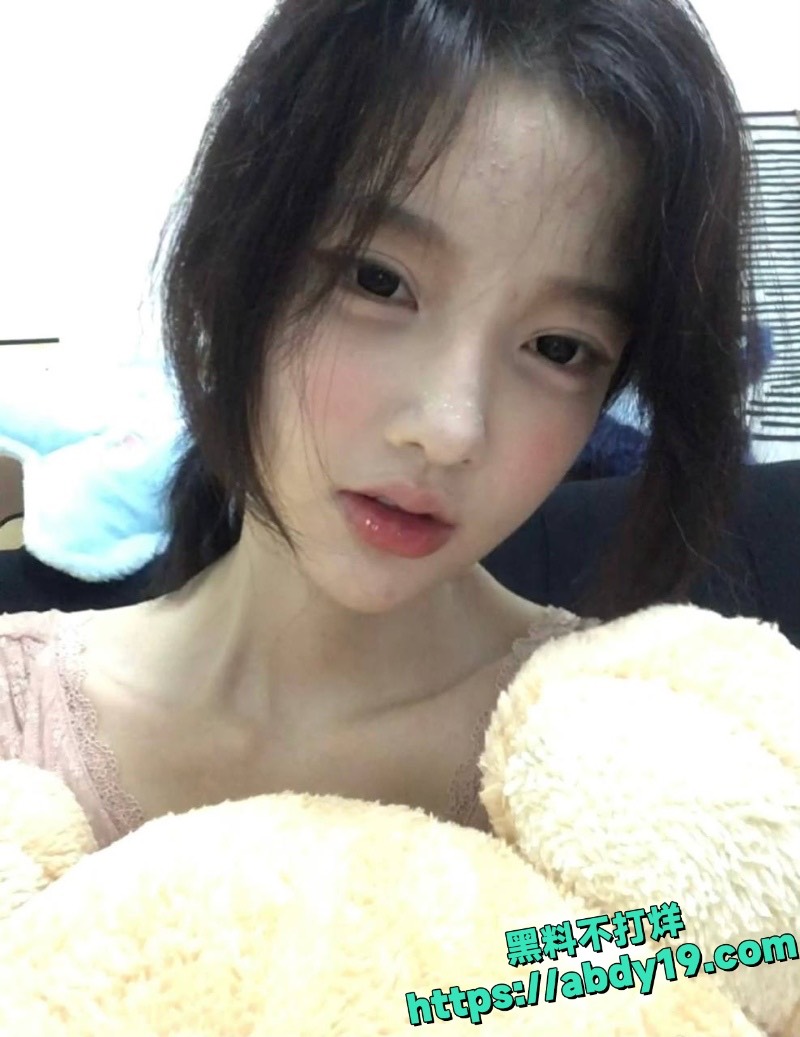 男网红秦衍曝光未婚妻12