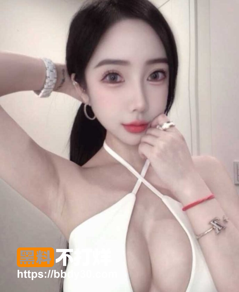 长春奔驰巨乳销售员周若溪3
