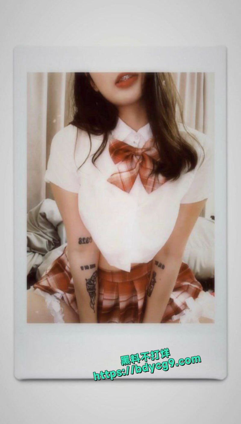 反差淫女楚梦舒写真自慰和朋友做爱6