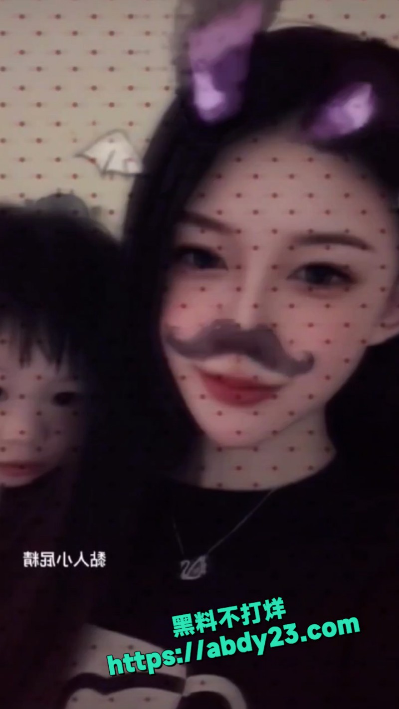 极品高颜值少妇早期与自家老公自拍 2