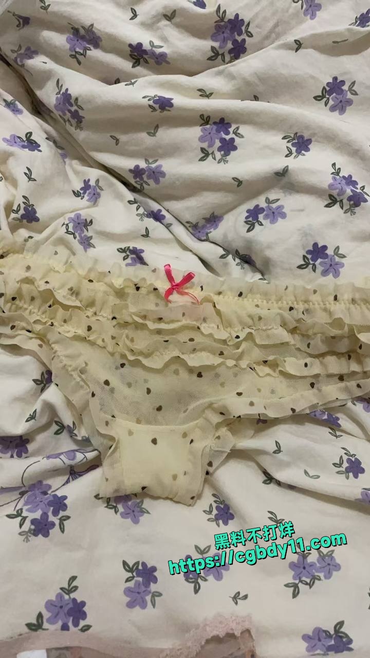 江西小太妹 #周芳霞 日常人设装厌世 私下一面当母狗6