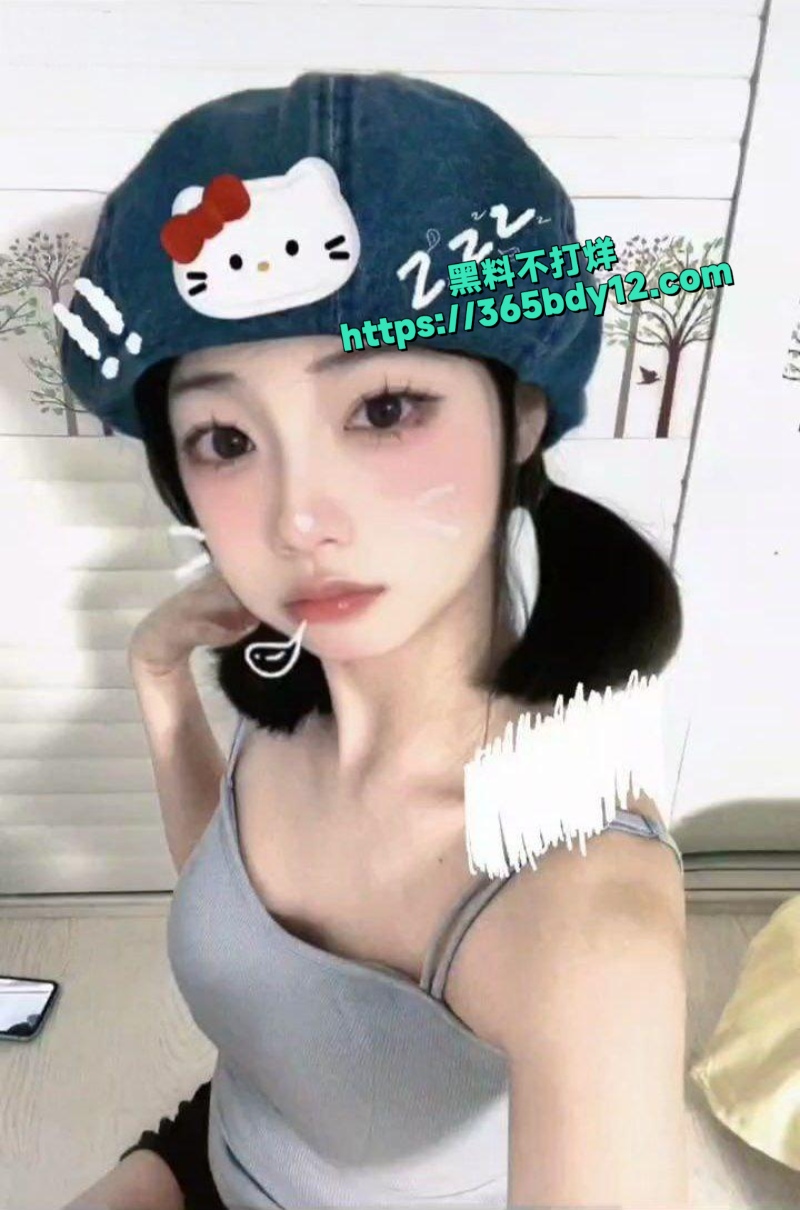 女大学生遭男友私拍