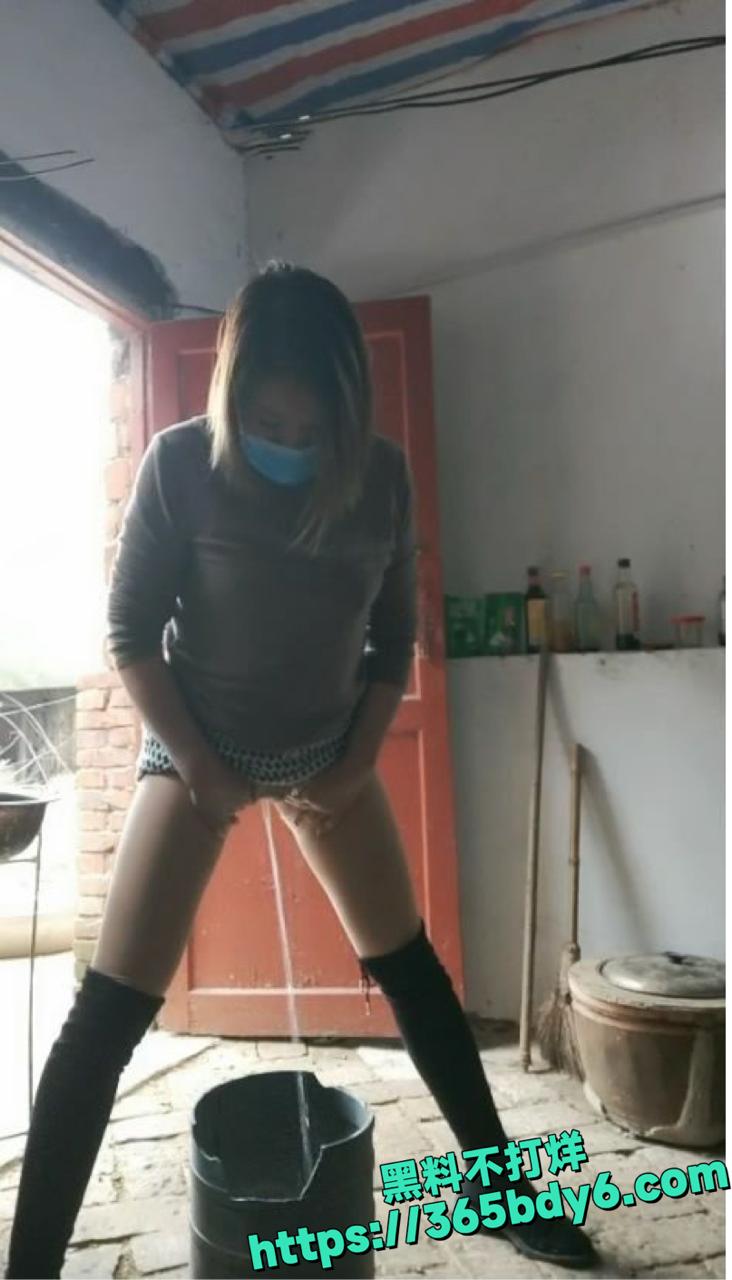 熟女燕姐带伟哥户外勾引五保户大爷5