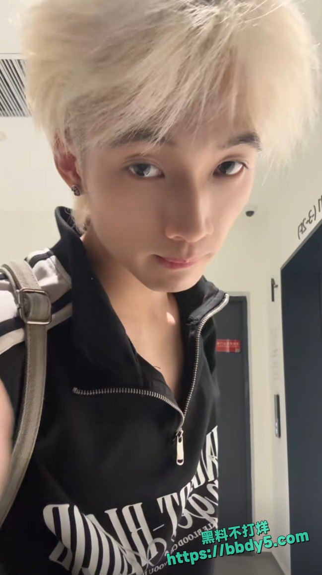 线下陪大姐 被粉丝扒出曝光6