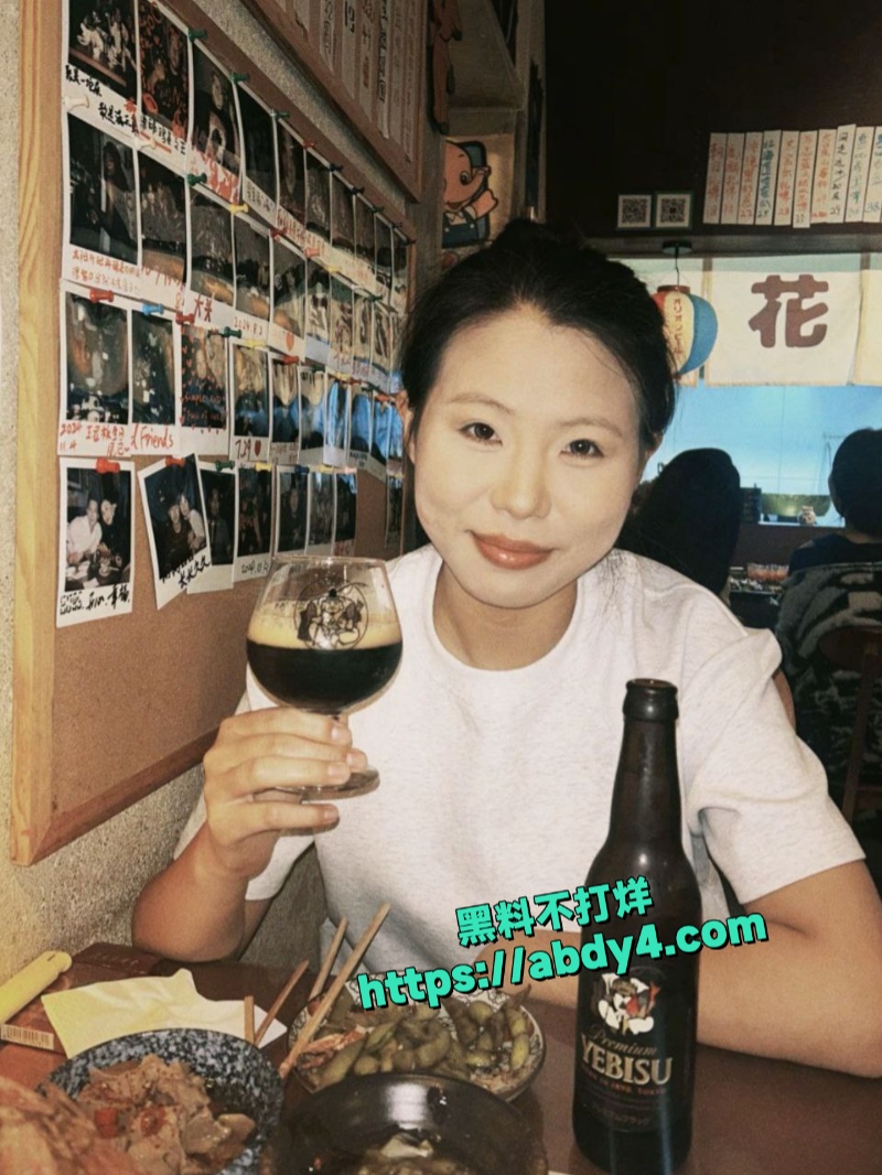 山东青岛林艺璇女上位榨精 3