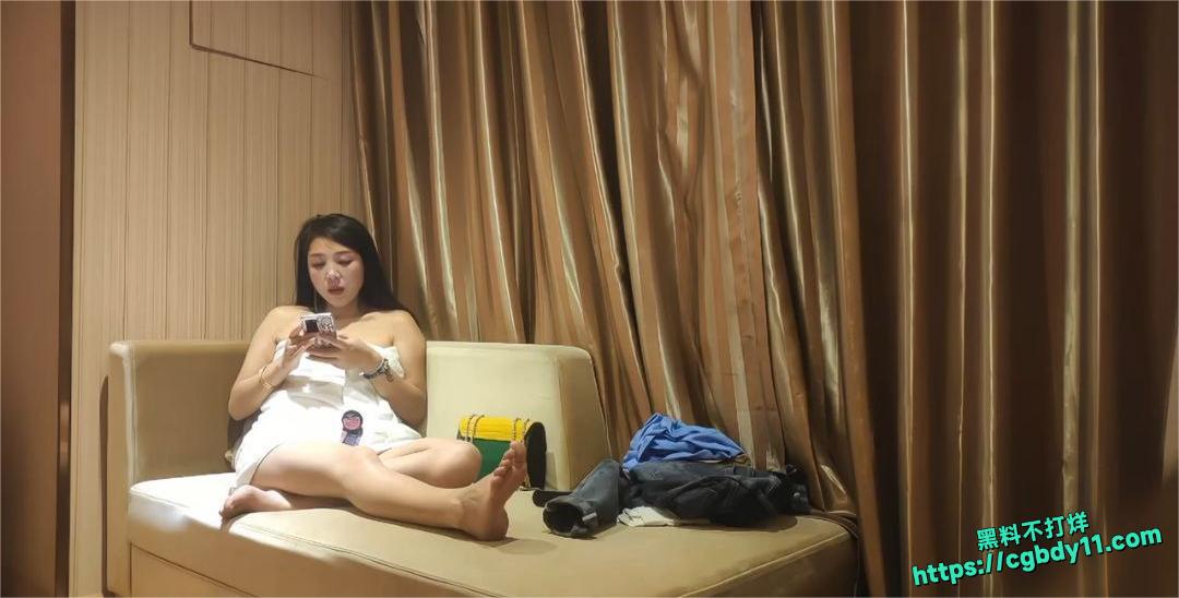 高颜韵味轻熟女