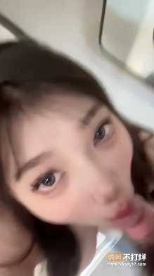 顶级反差半糖童颜巨乳骚逼主播4