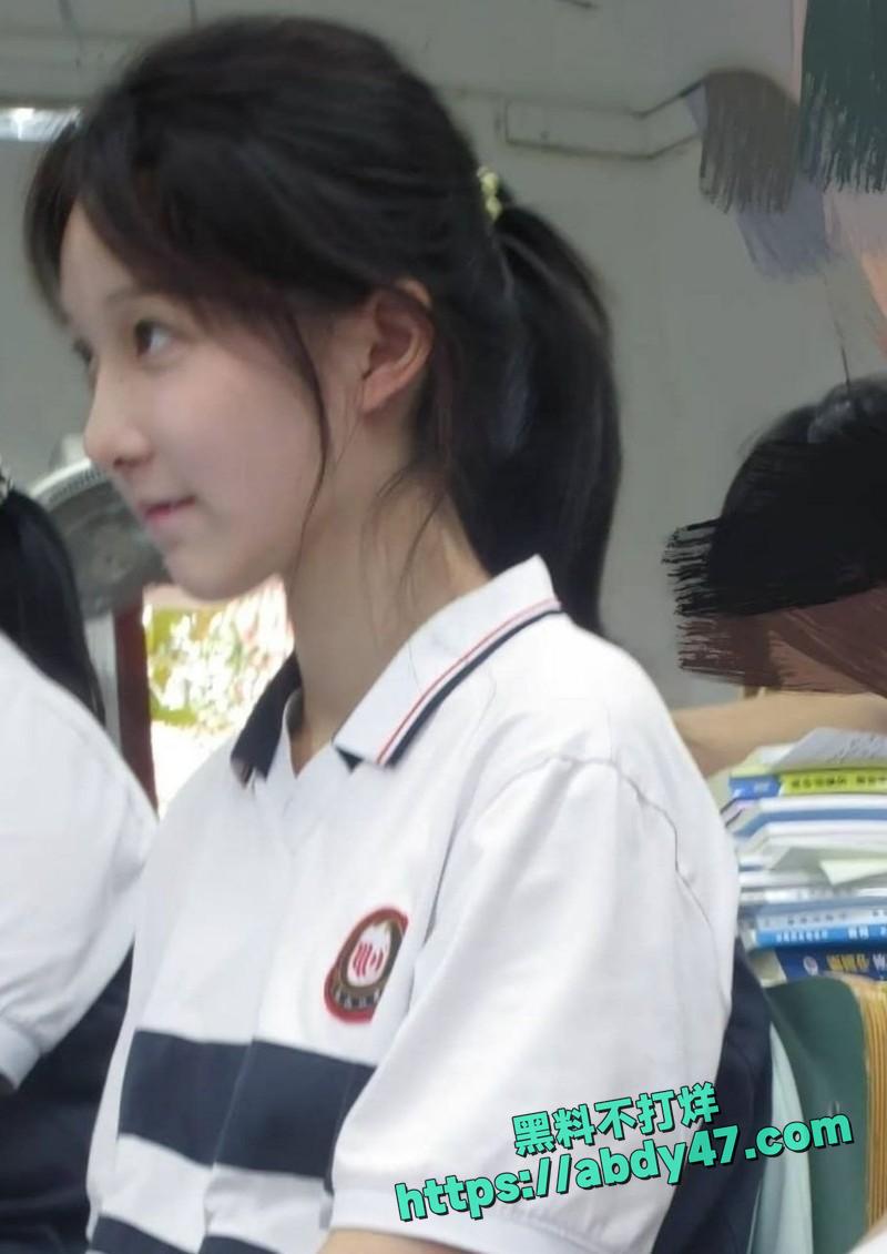 广东顺德容山中学学妹梁欣莹04