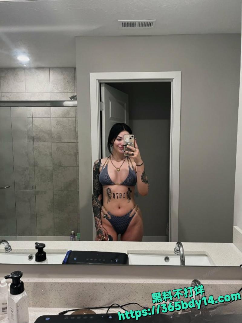 海外OnlyFans巨乳高颜值女神 3.