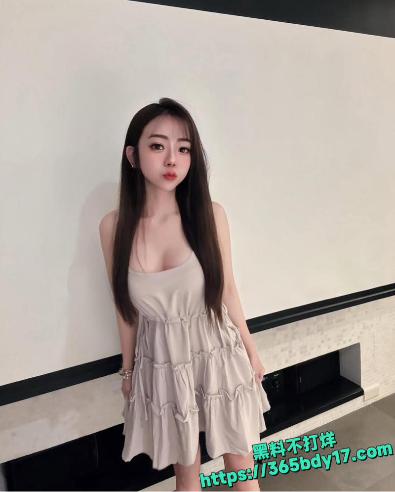 IG网美早期下海黄播泄密4.