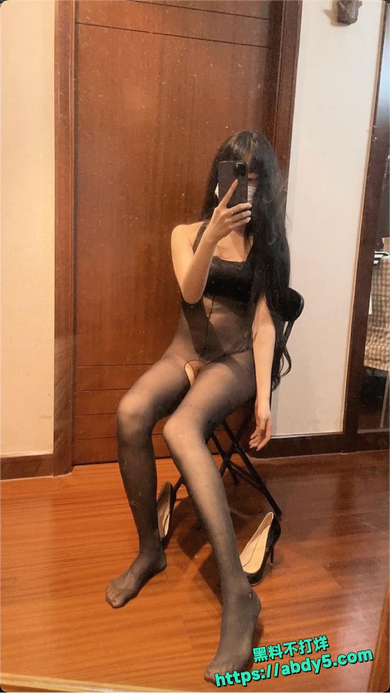 新增萝莉嫩妹少萝涵付费大尺度私拍1
