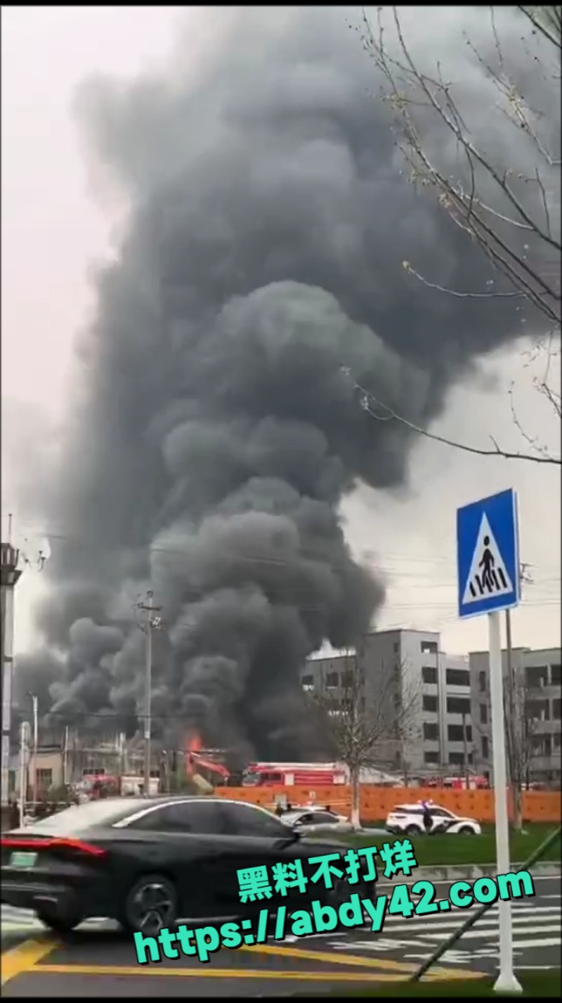 江西吉安泰和县厂房大火 1