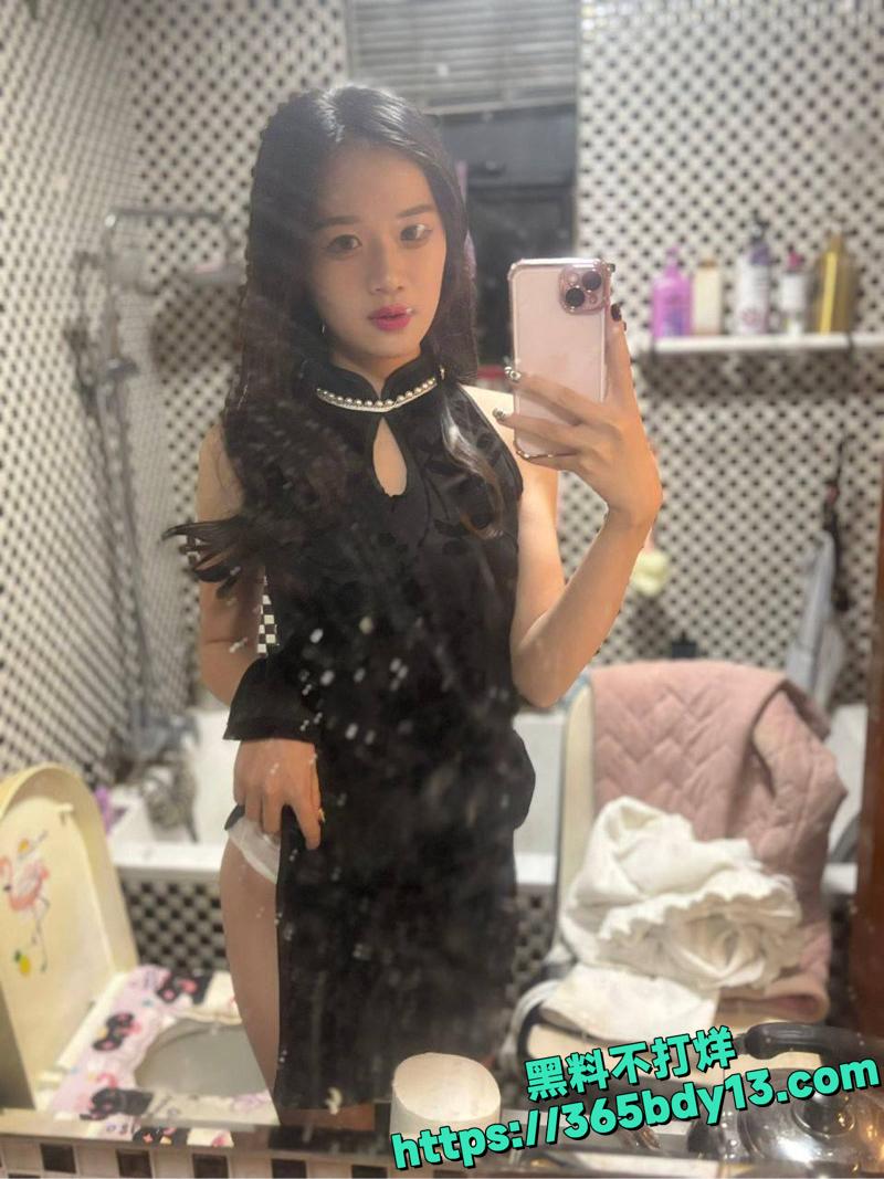 大学生酒店开房被男友调教掐脖爆操3.