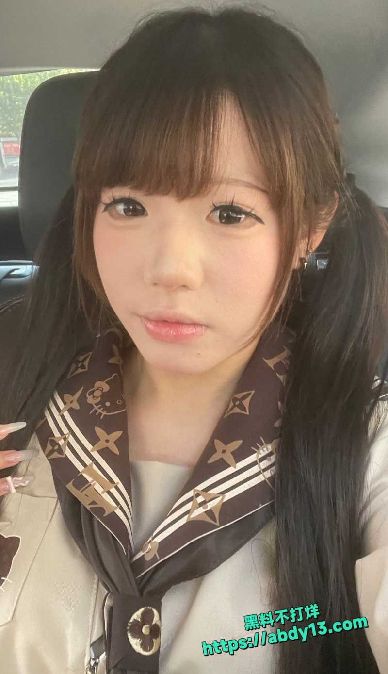 广州中山大学李佳薇1