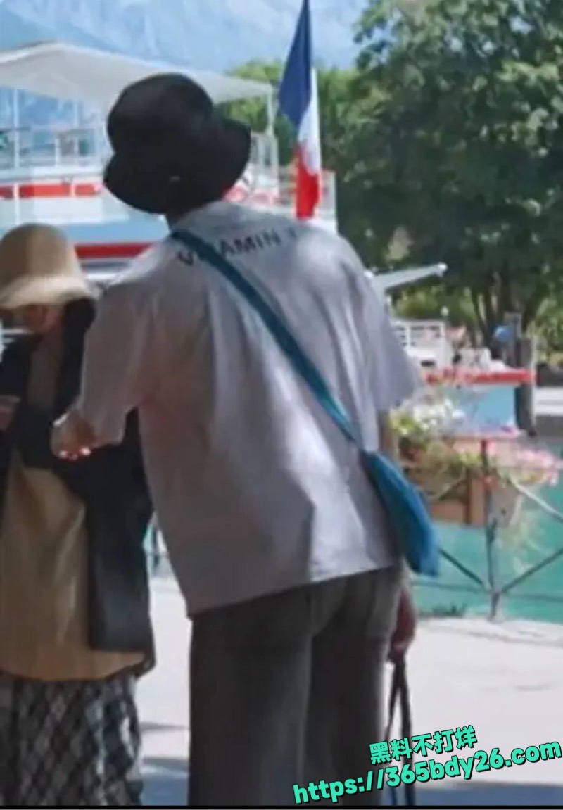 女友李禹熹曝光男演员荣梓杉家暴出轨10