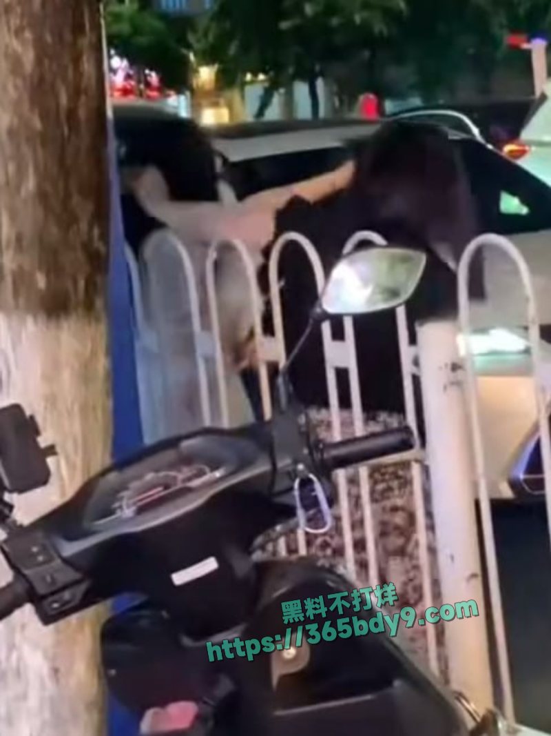 潮州街头抓小三3