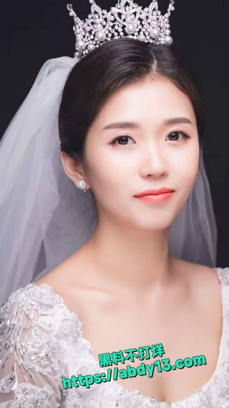 新婚少妇家中私拍视频泄漏 11