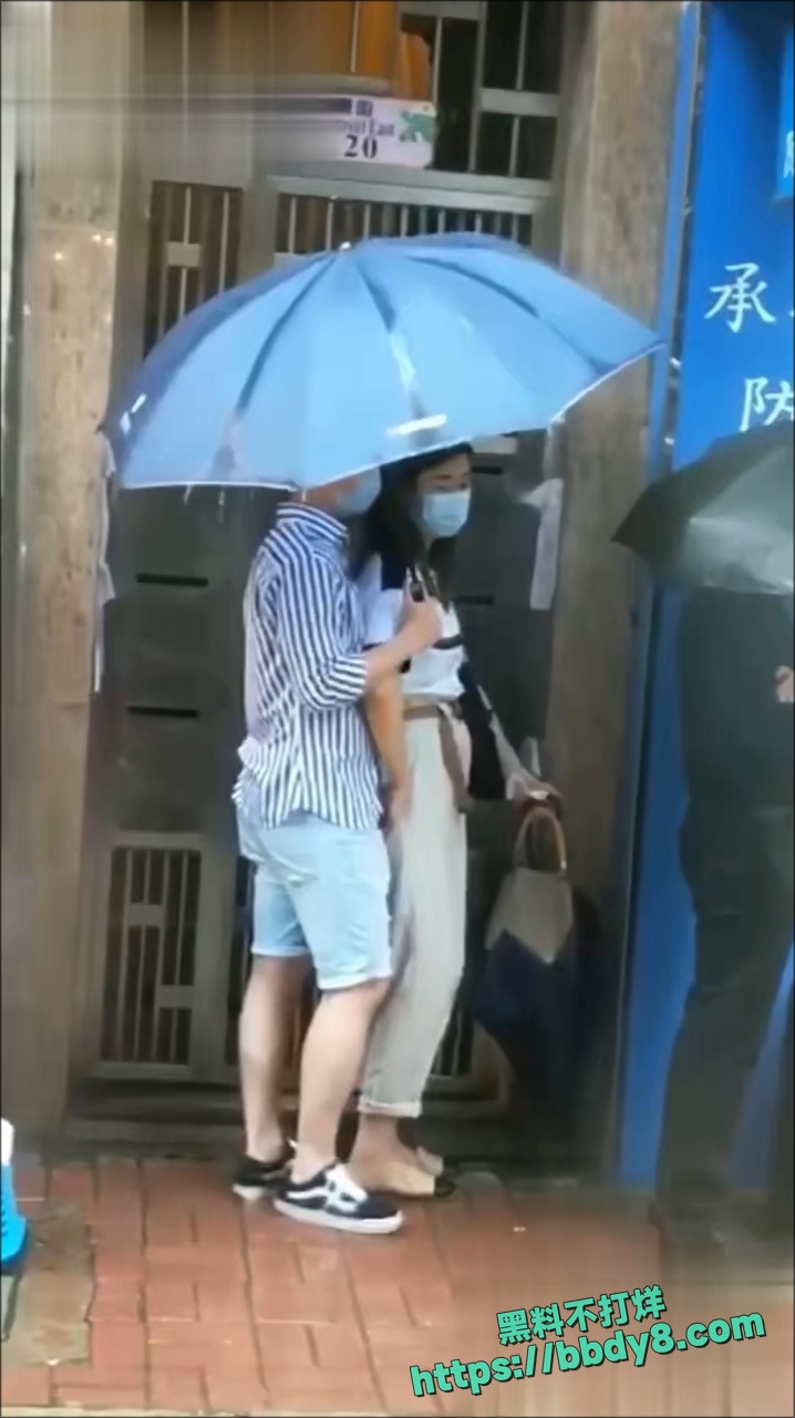 围观群众直接看傻眼7
