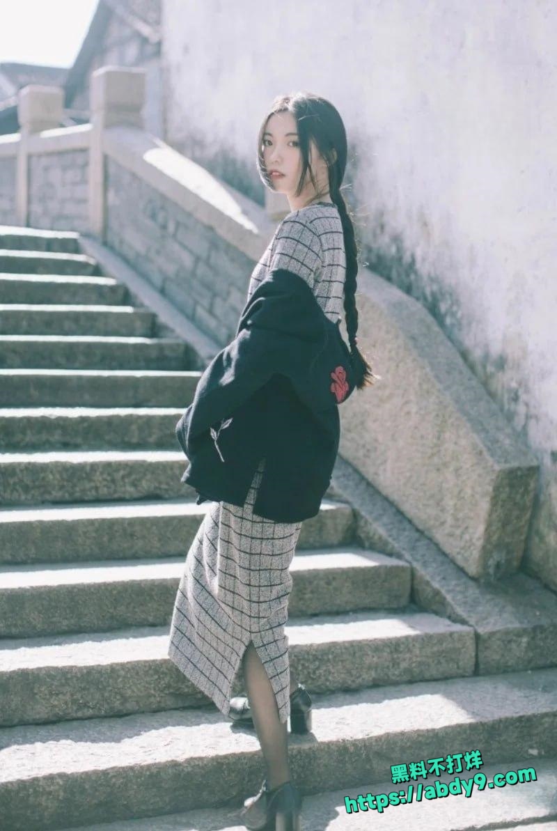 抖音蛇信子姐姐兔牙蛇蛇1