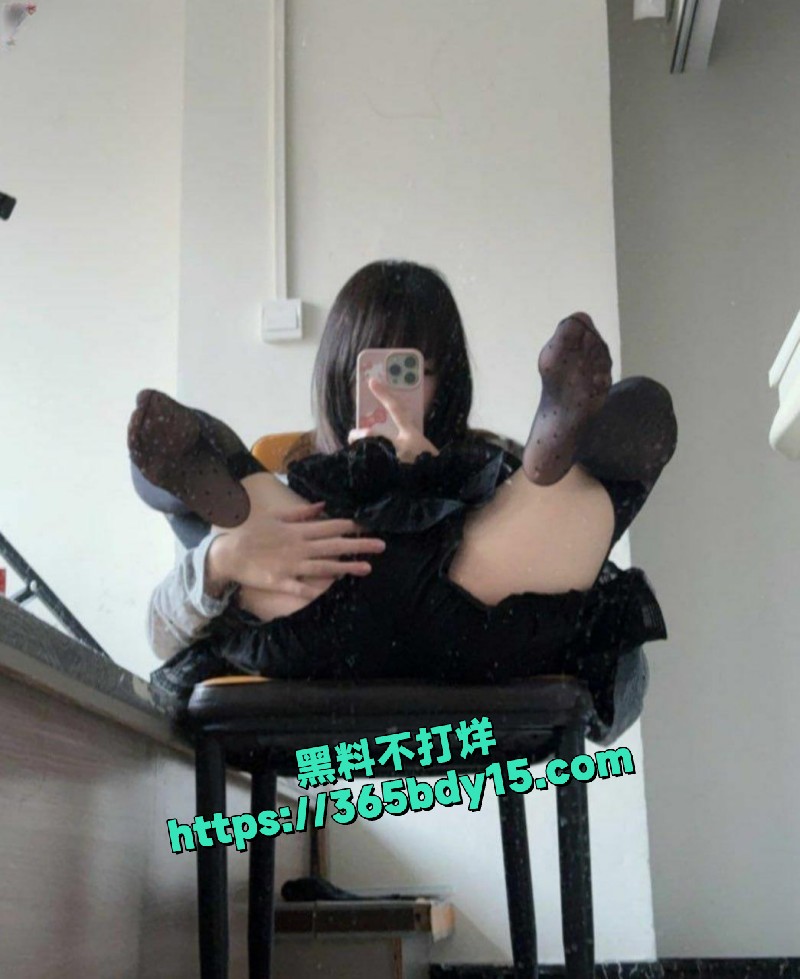 咸阳高颜值骚母狗 7