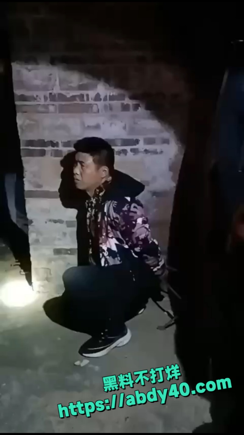 一村人半夜捉贼 10