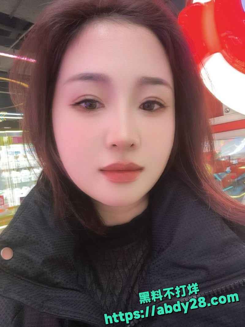 离婚少妇邱宇婷自慰视频3
