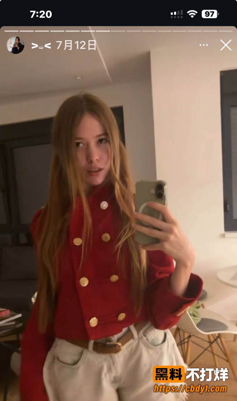 俄罗斯顶级白虎嫩妹米莉奥 1