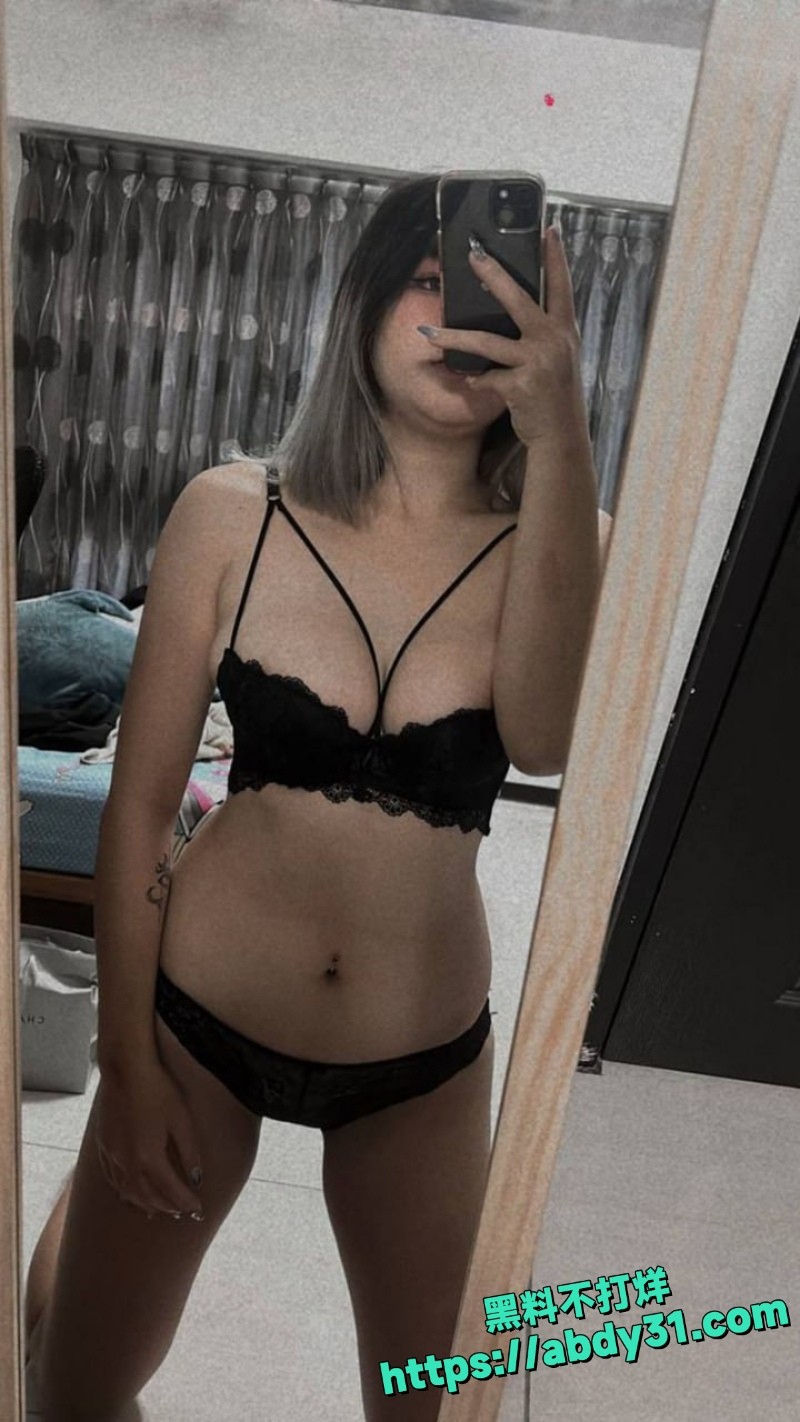 超反差巨乳妹子被网络大神调教2