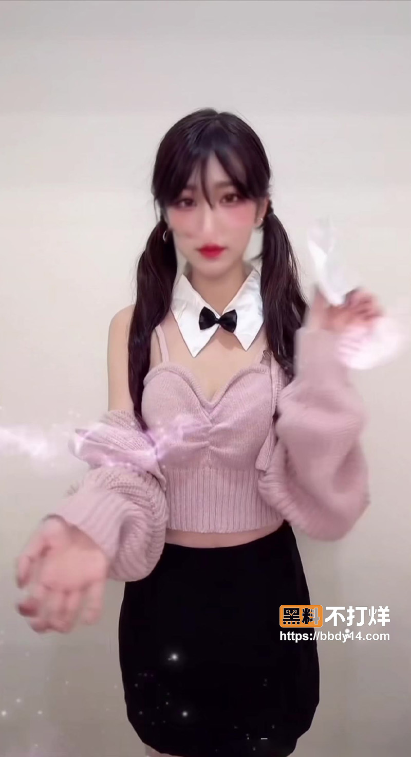room 顶级兔女郎颜值爆表.jpg4