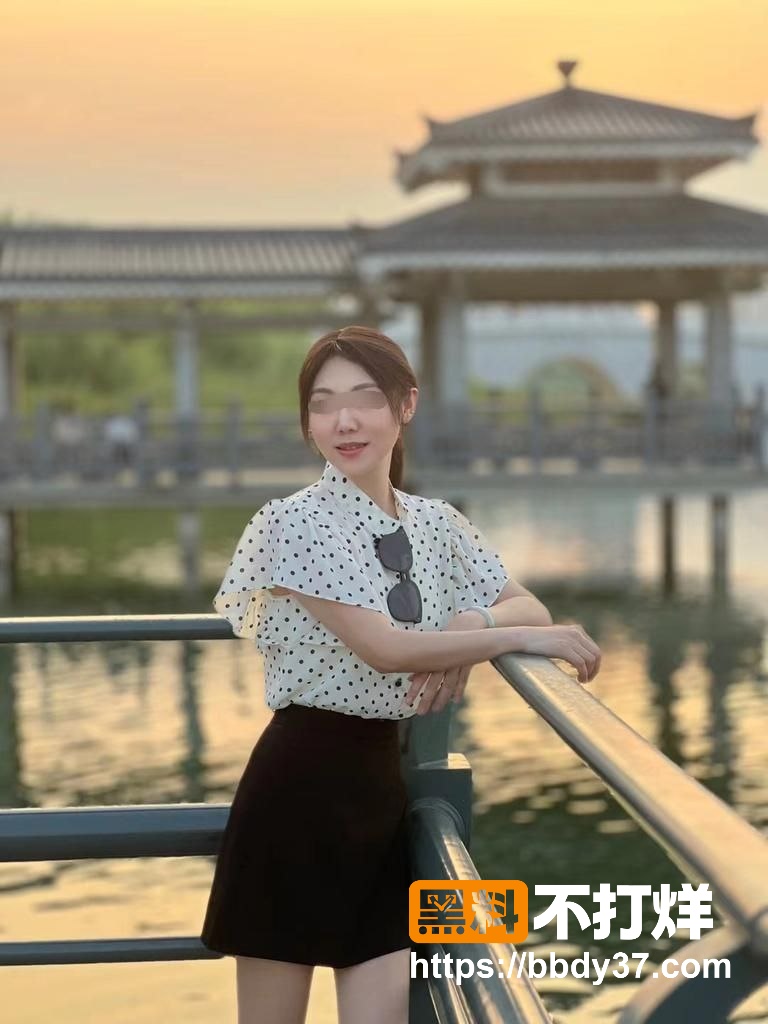 黑丝少妇6