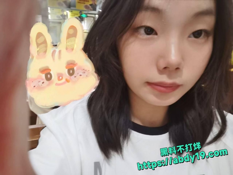 美术生恋爱后要钱封口 4