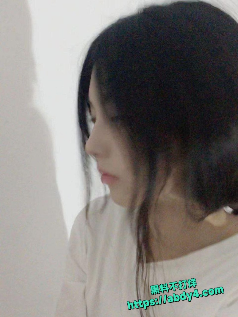 吉林师范学院22级颜值女大吕佳慧被金主包养 24