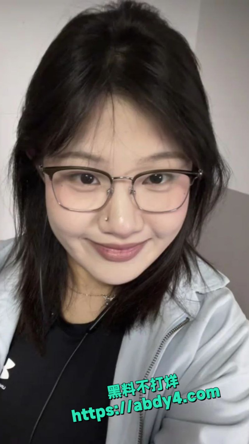 山西太原眼镜反差婊 8