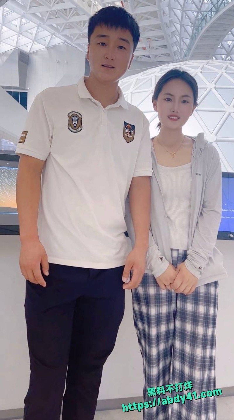 河南网红梁俊鹏妻子梁念霞儿女被发小杀害8