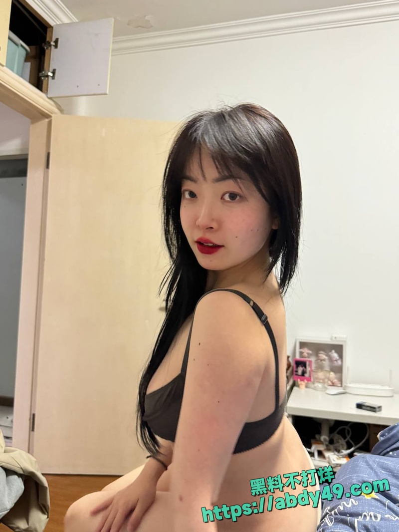 大奶眼镜妹8