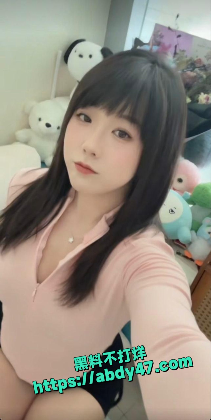 抖音健身博主霏霏爱拿铁2