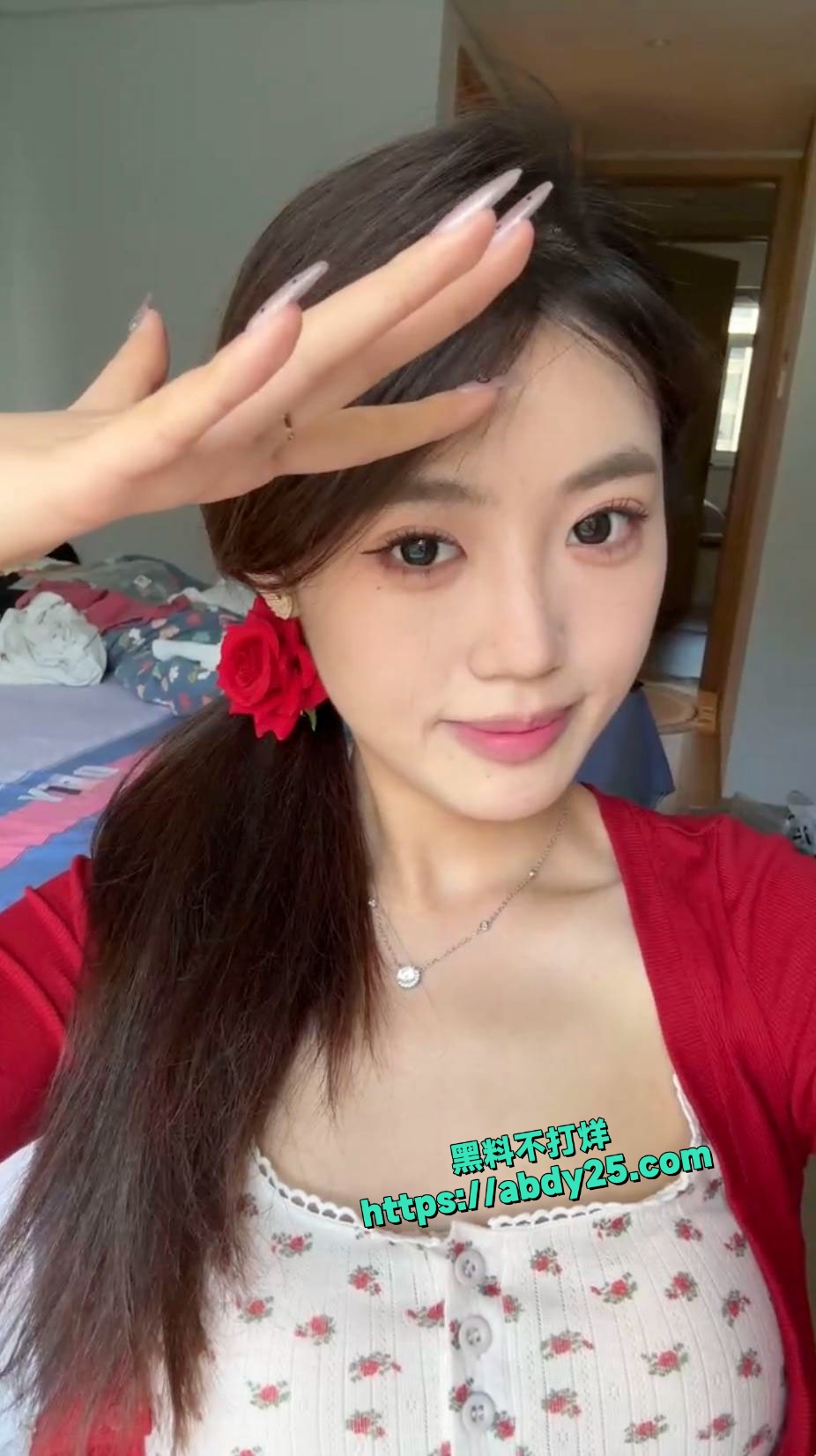 成都超乖巧在校女大学生私拍流出 1
