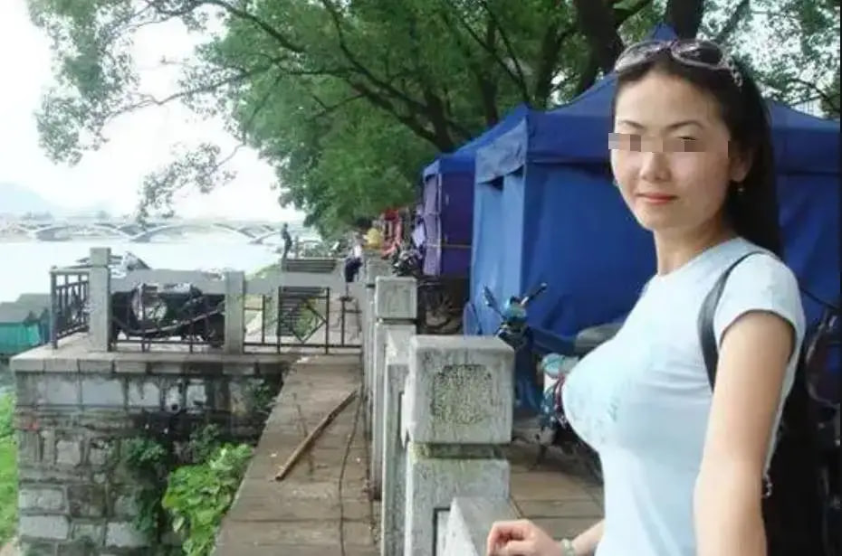 广西柳州莫菁艳照门2