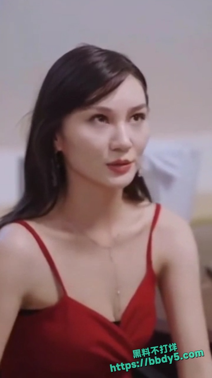晚上我推开厂花嫂子的门2