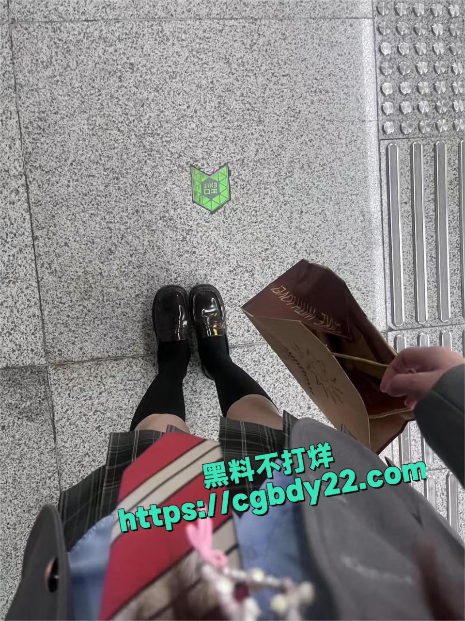 超火辣御姐型女大学生7