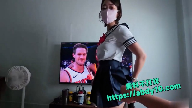 白嫩JK萌妹Ellie 6