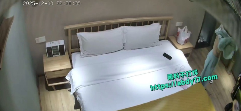 最新酒店偷拍视频流出 8