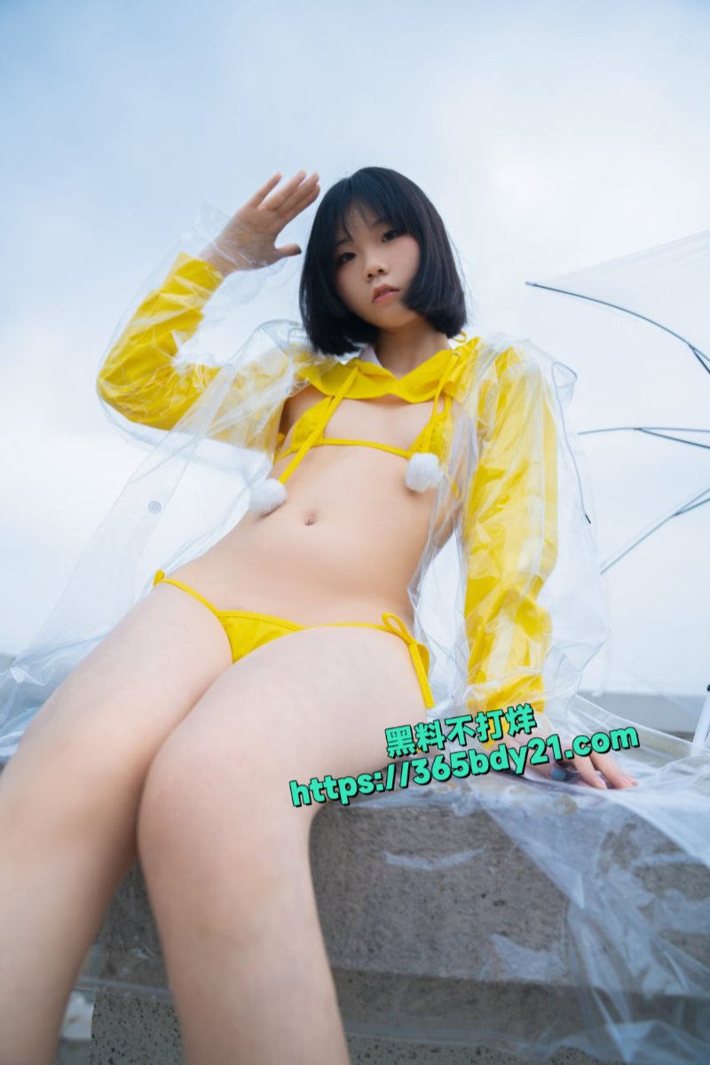 小栗奈的户外造型演绎5