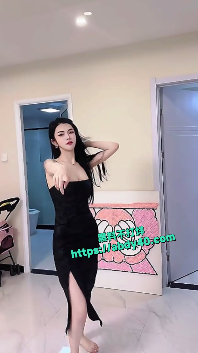 高颜值苗条网红名媛女友2