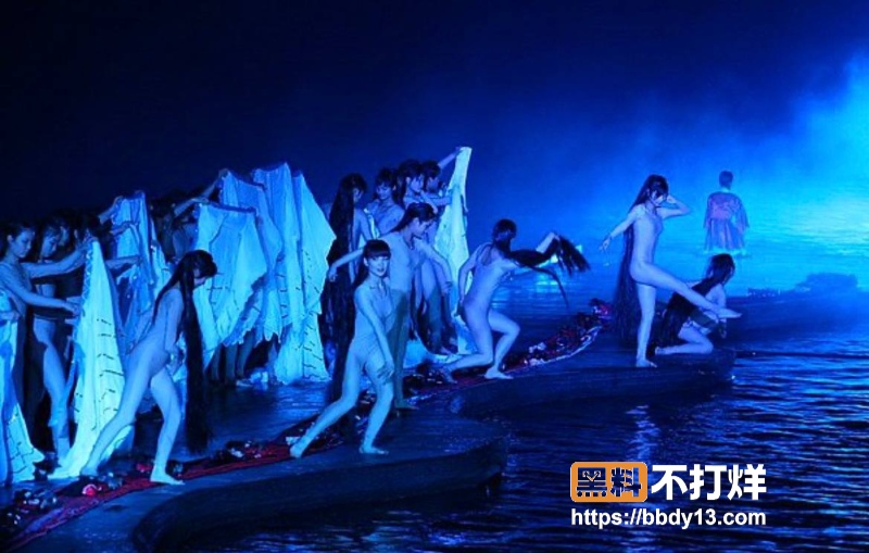 广西印象刘三姐演出全裸7