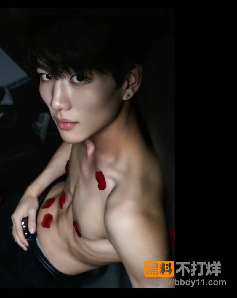抖音男网红辰一(张耀眼) 43