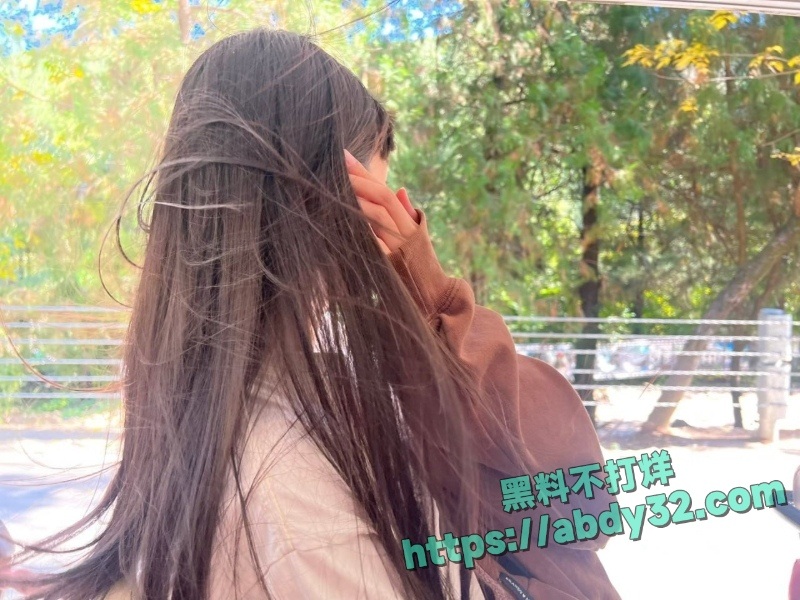 博远华兴高管婚内出轨18岁女孩7
