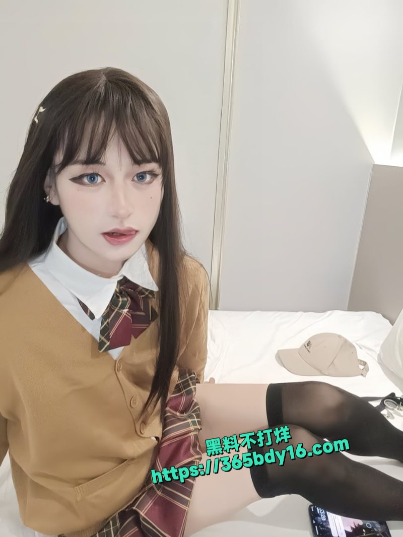 JK萝莉系伪娘超可爱裙下秘密自慰曝光5