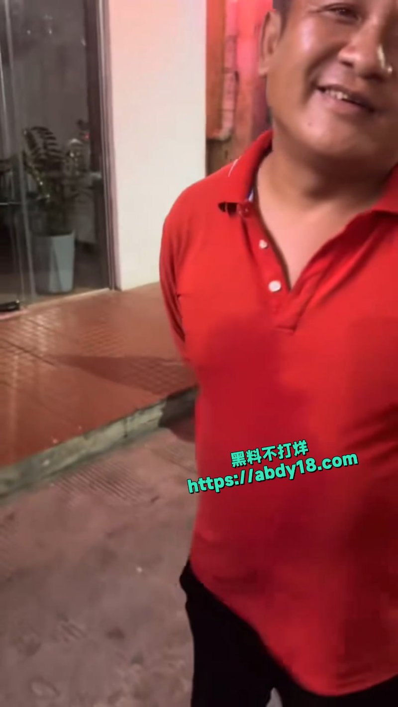 三亚女子被打1
